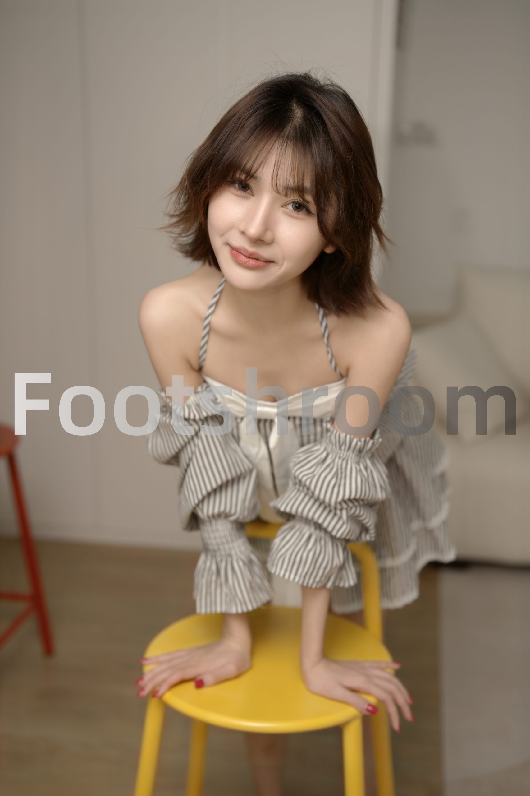 第25期-允允-短发白透亮 [300张图片+85分钟视频]-已完结